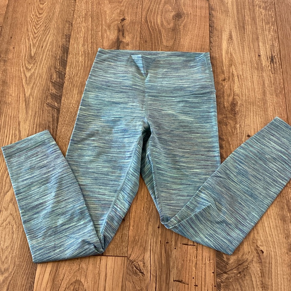 EUC lululemon leggings, Luxtreme Sz 6